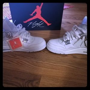 Jordan retro 4 mens size 9